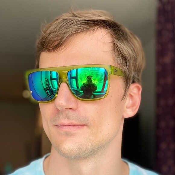 PacSun Other - Retro reflective sunglasses